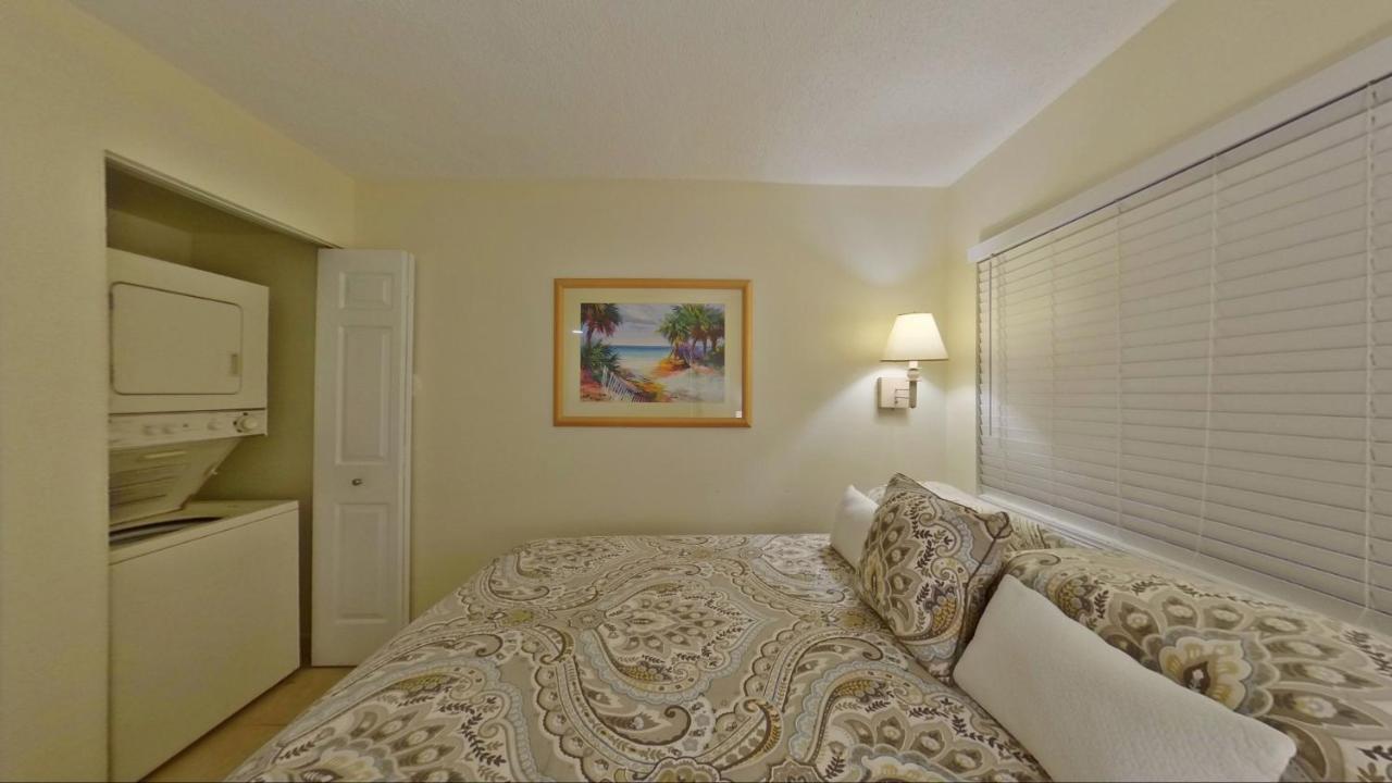 Vistas On The Gulf By Travel Resort Services St. Pete Beach Exterior photo